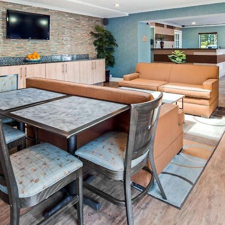 Best Western Leisure Inn Лейквуд Екстер'єр фото